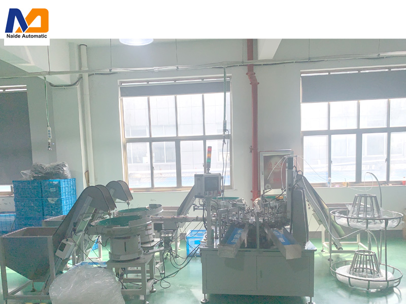 Cover, tube inserting assembly machine.jpg